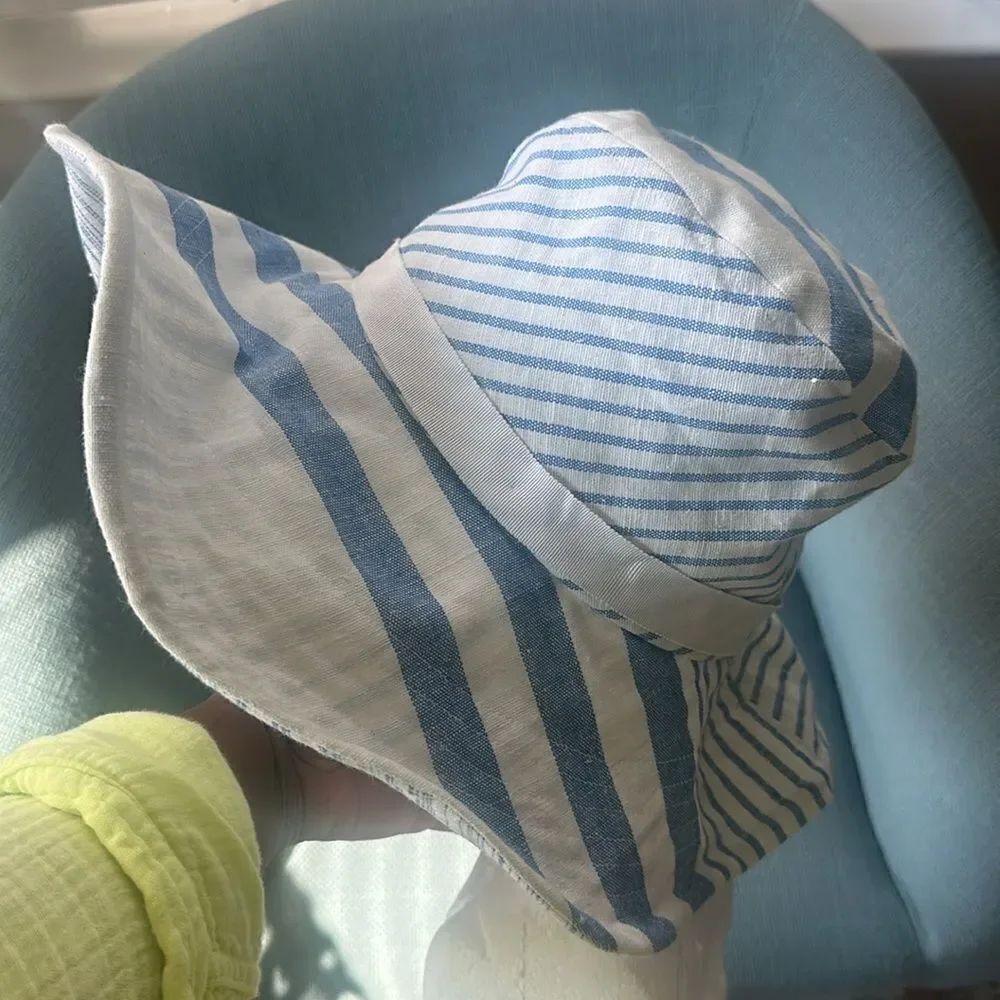 Romer Millinery Custom linen Bucket Hat O/S
